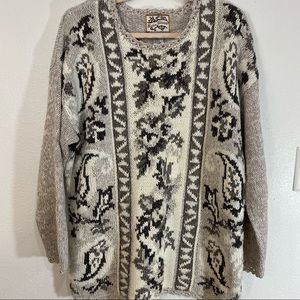 Vintage Heirloom Collectibles Rose Knit Sweater